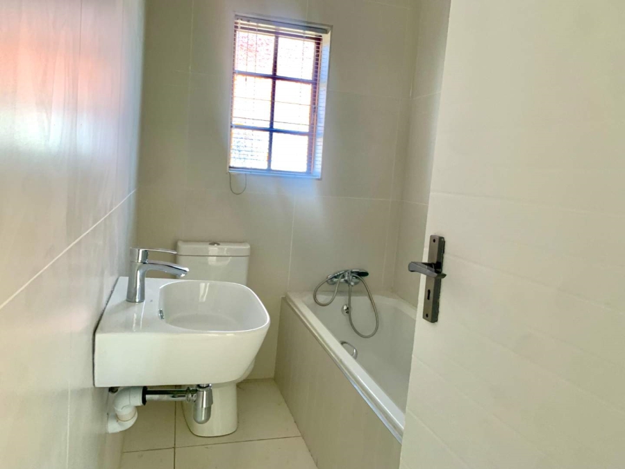 3 Bedroom Property for Sale in Selosesha Free State